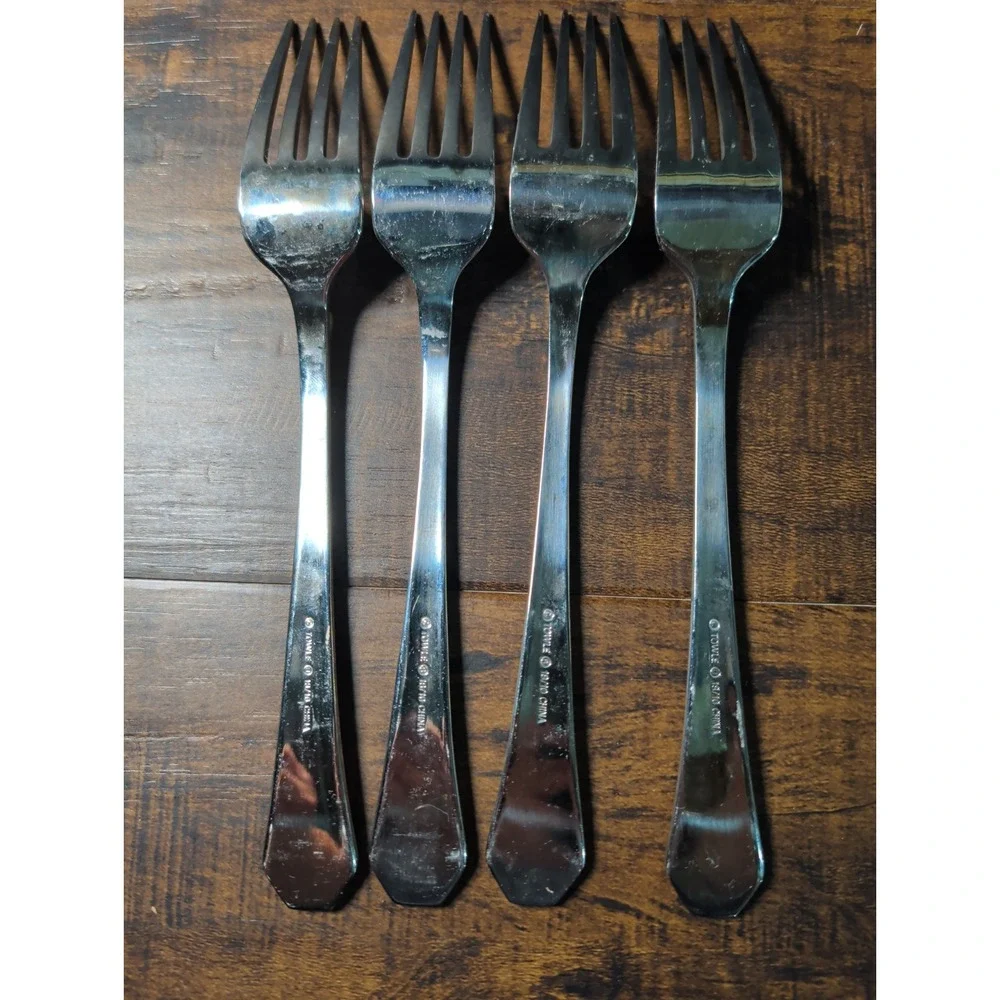 TOWLE TWS531 Set of 4 Stainless 18/10 Dinner Forks 8 1/4